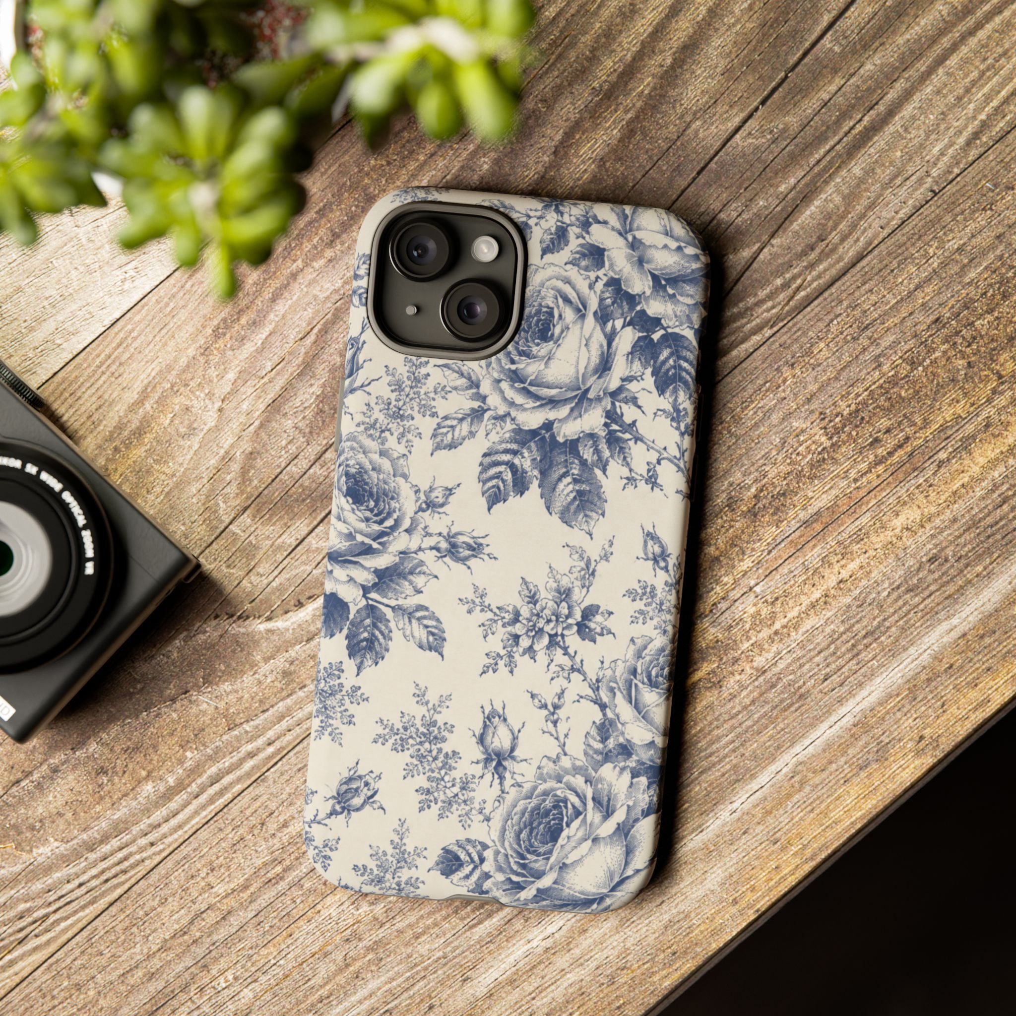 La Roseraie Phone Case