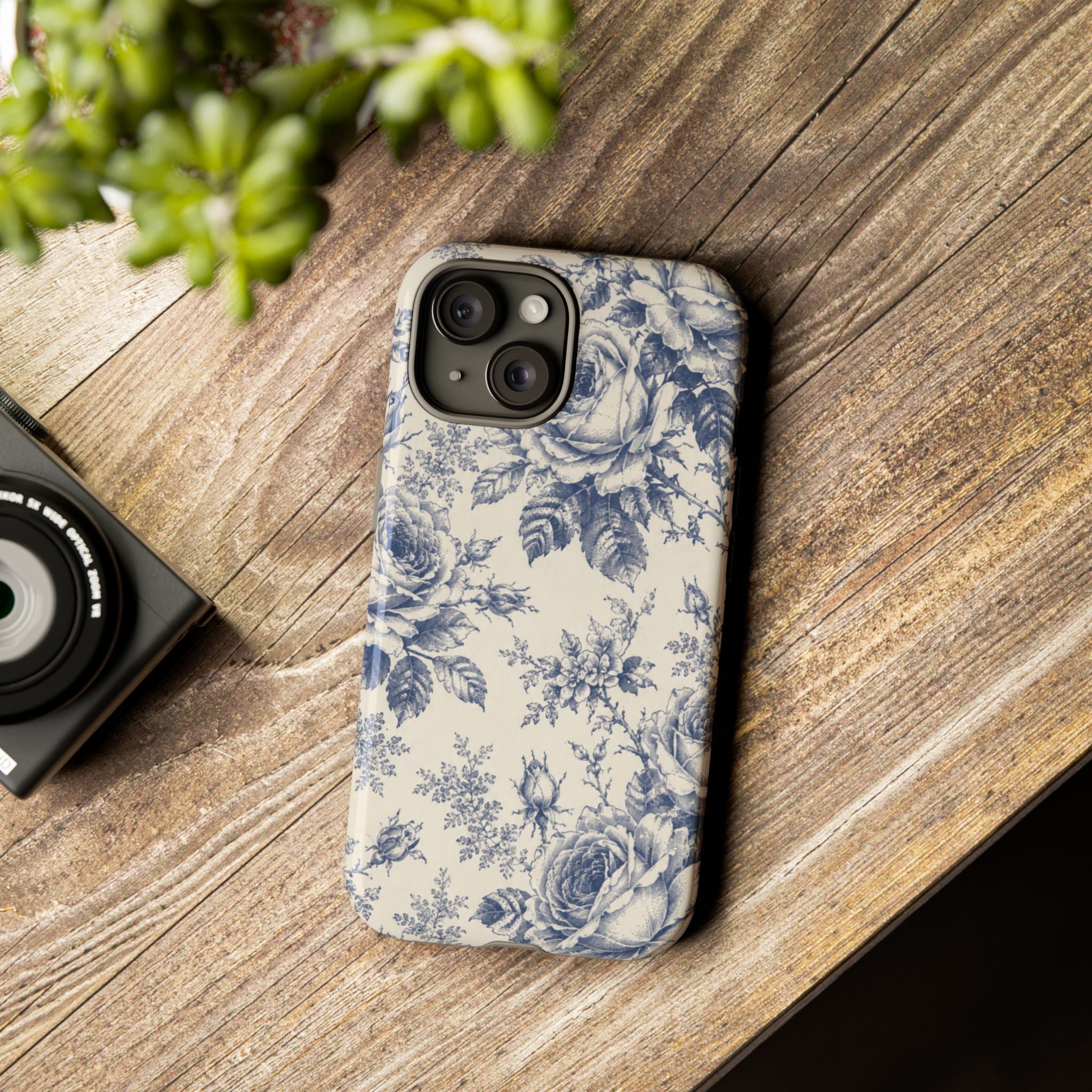 La Roseraie Phone Case
