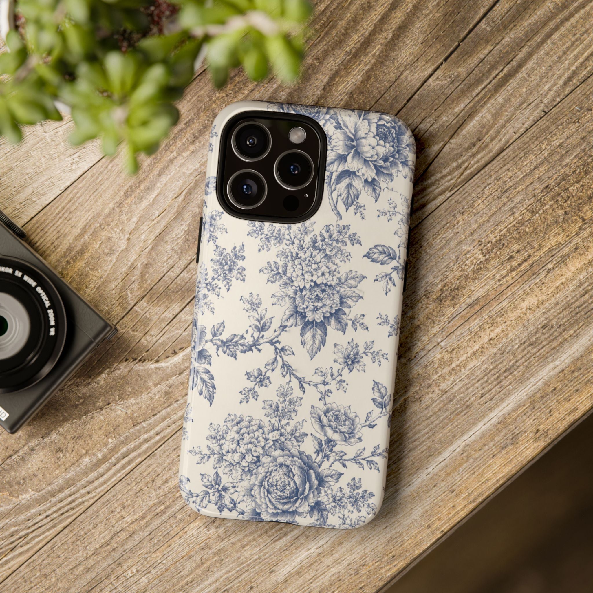 Le Jardin Fleuri Phone Case