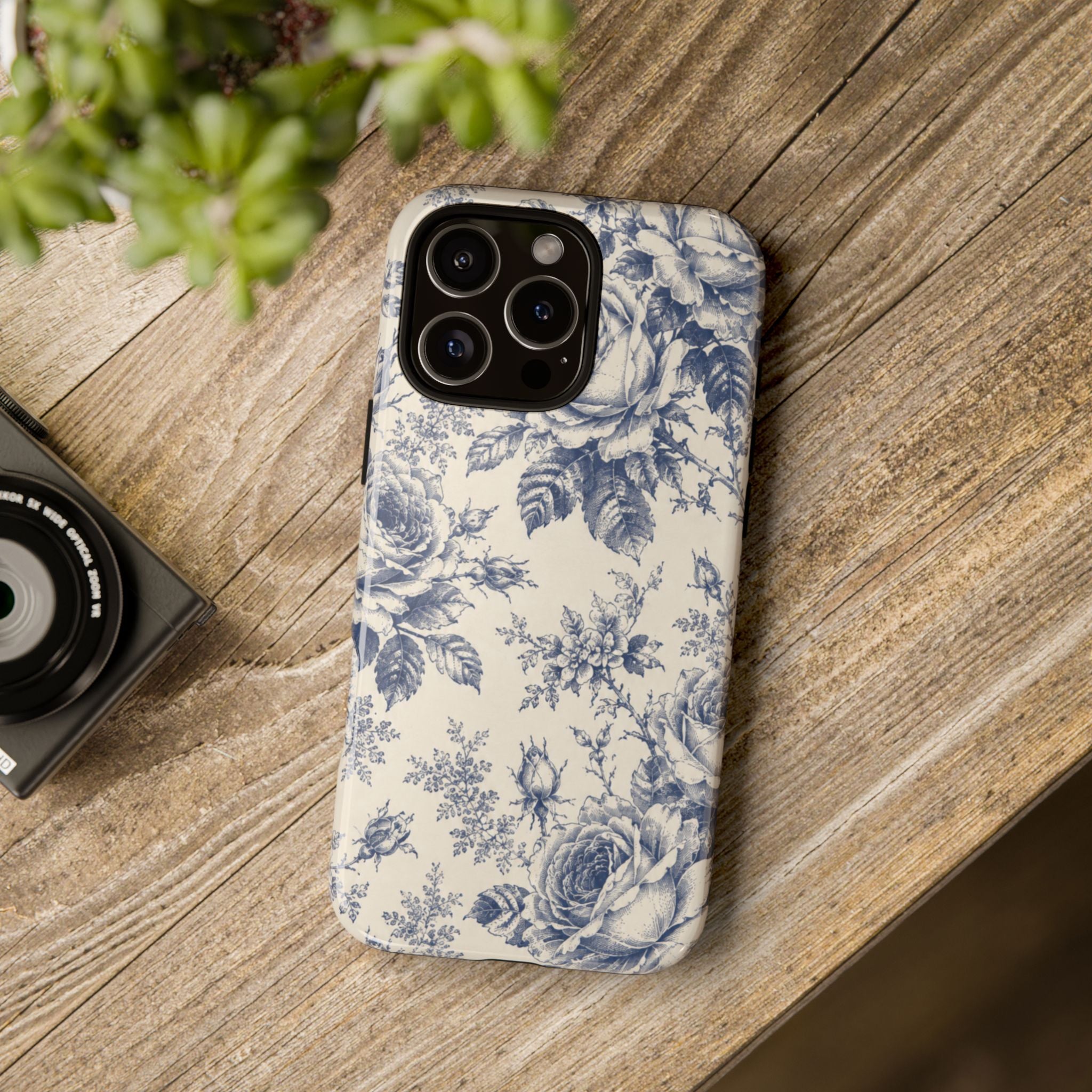 La Roseraie Phone Case