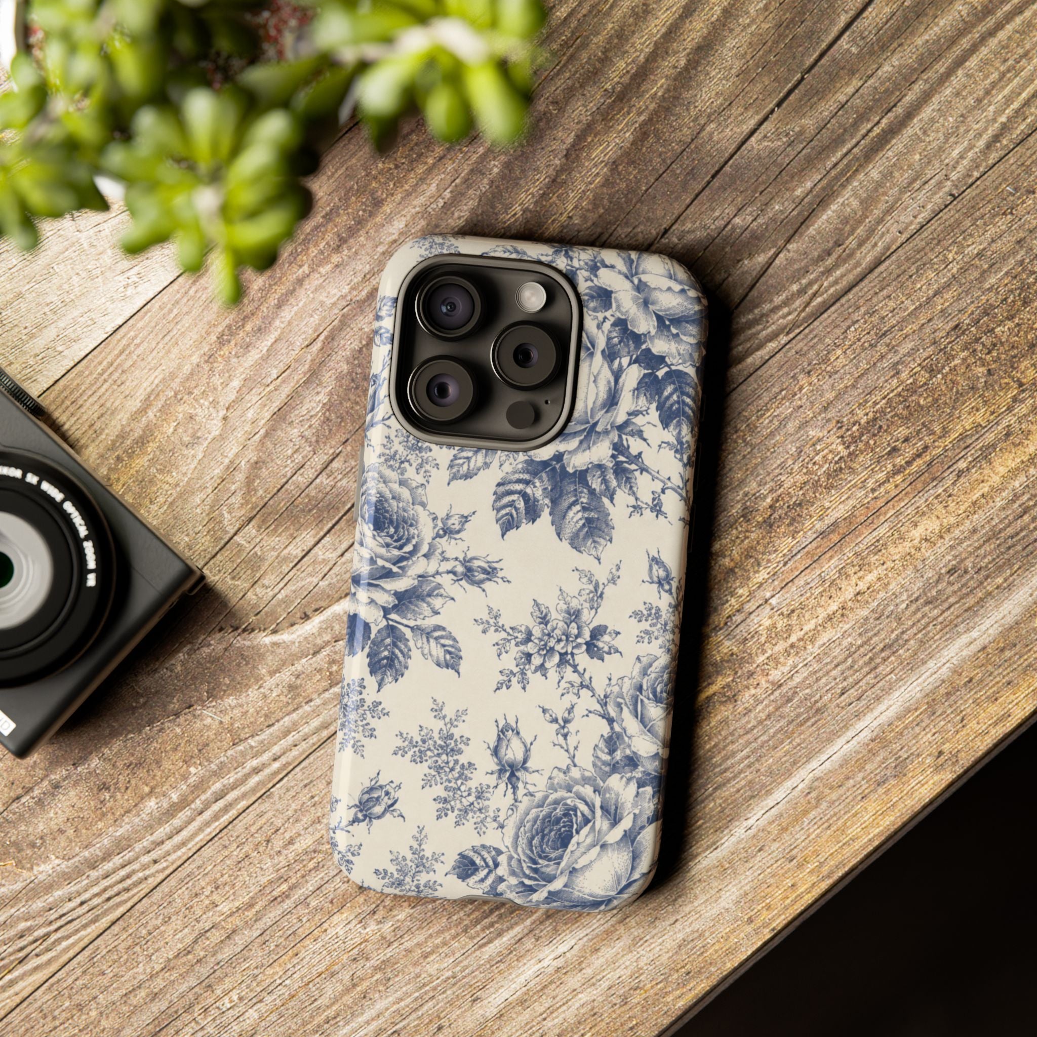 La Roseraie Phone Case