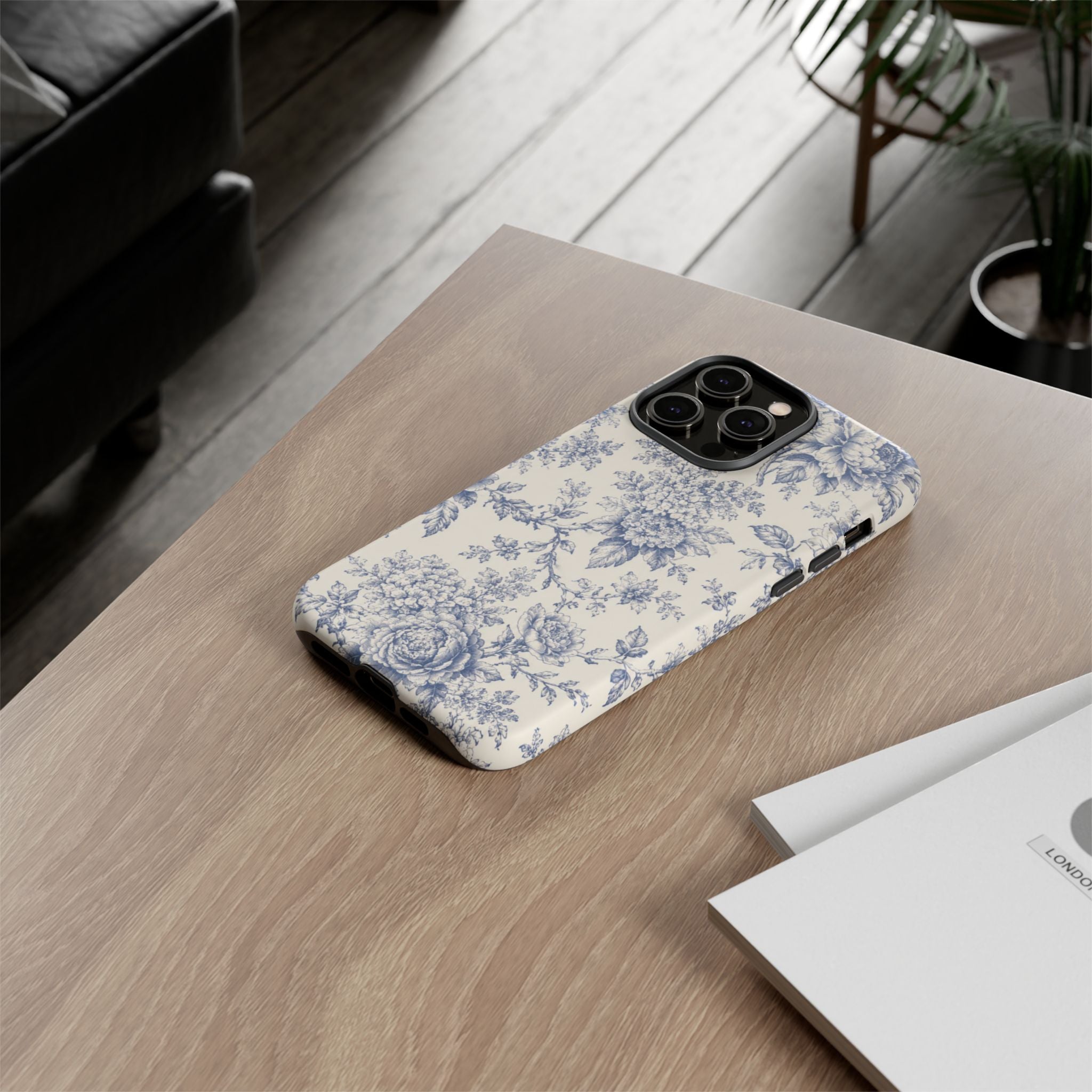 Le Jardin Fleuri Phone Case